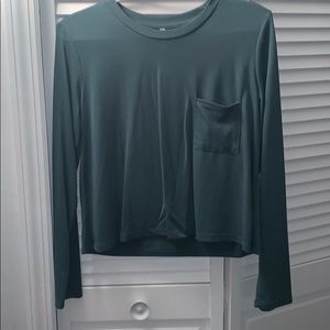 long sleeve slightly cropped shirt